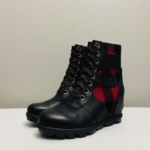 SOREL Lexie Womens Black Leather Ankle Boots Buffalo Plaid NL3377-010 Size 8.5